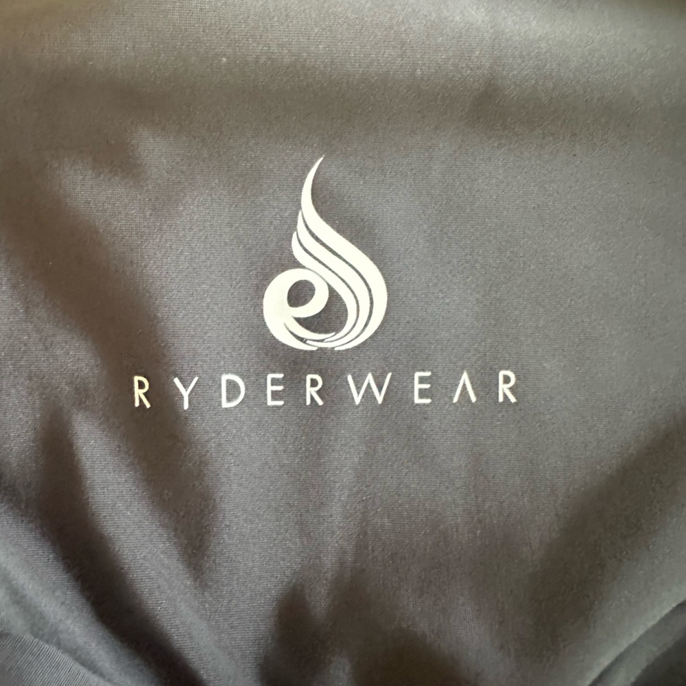 Ryderwear black scrunch butt leggings